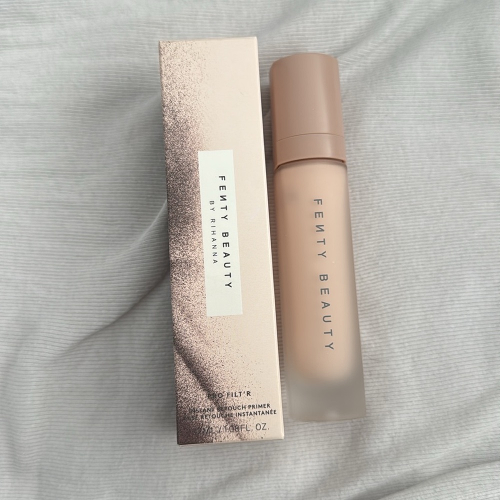 Fenty Beauty Pro Filt'r Instant Retouch Primer